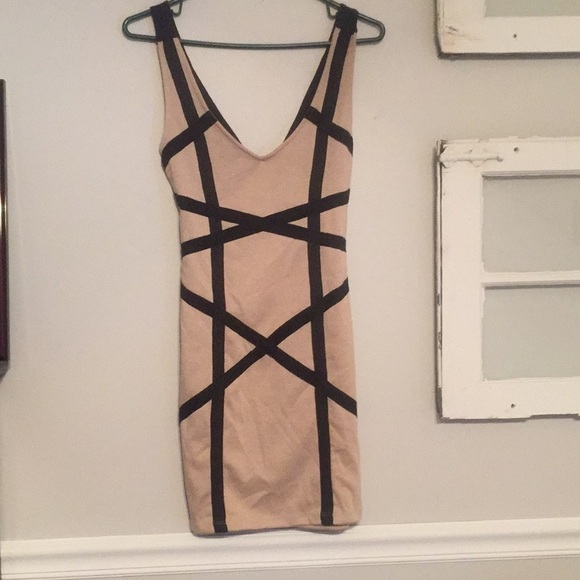 Strappy Mini dress - Picture 1 of 2